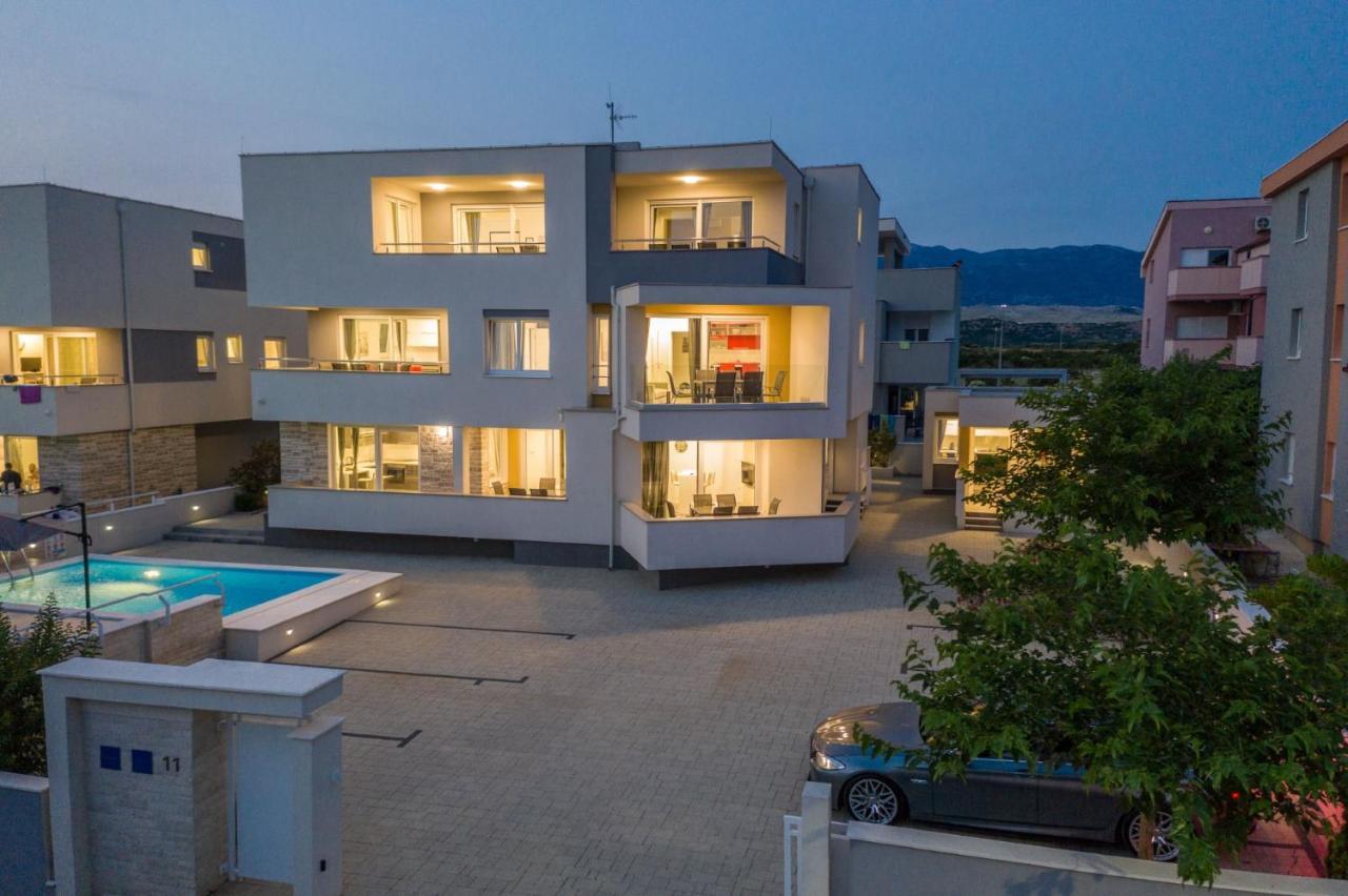 Apartments & Rooms Danivan Pool Villas B Novalja Kültér fotó